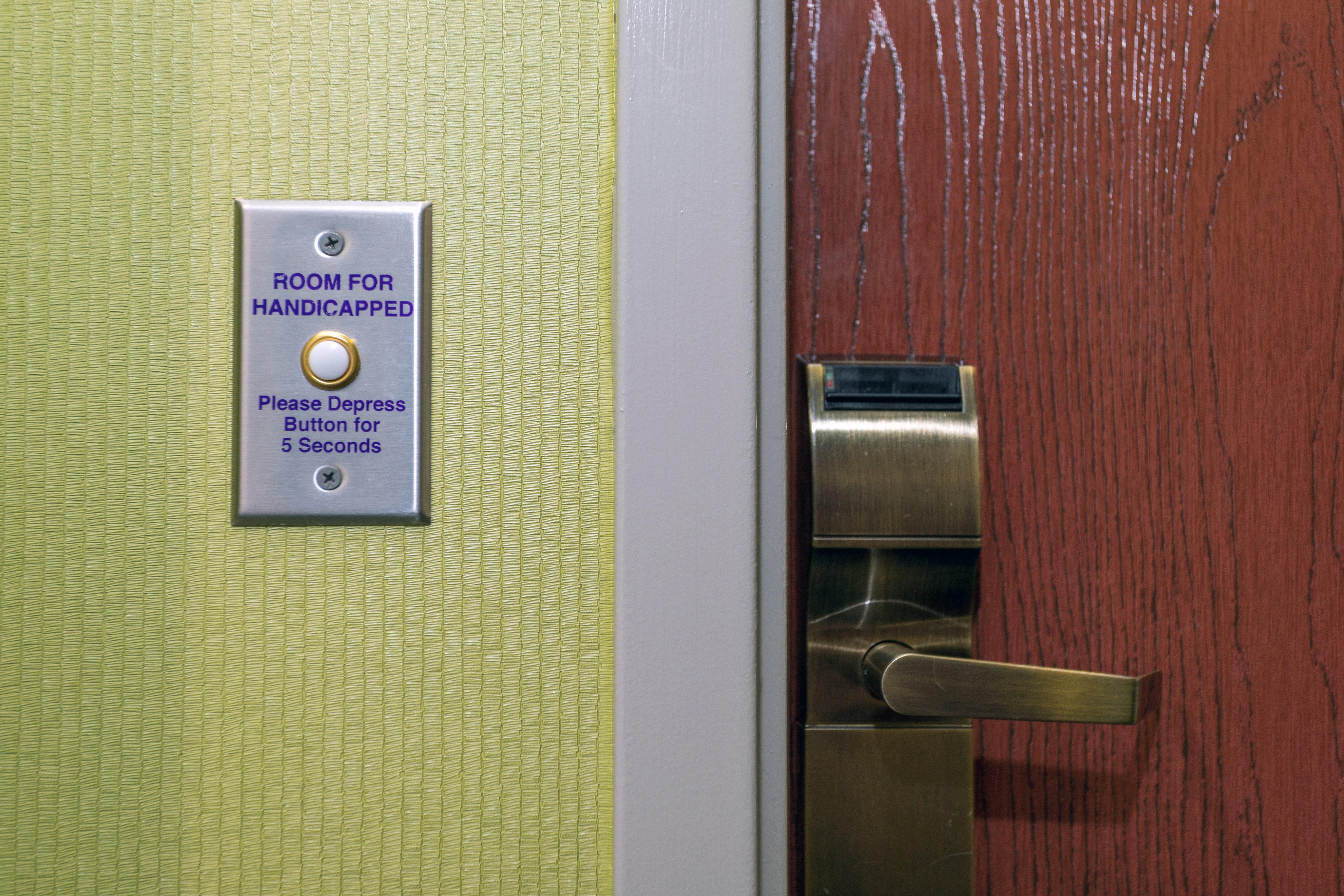 Holiday Inn Express Hotel & Suites Athens By Ihg Экстерьер фото